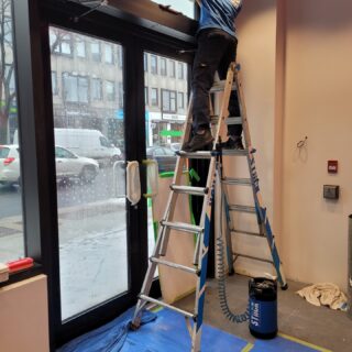 🛡Installation pellicule de sécurité S800 de 3M pour la nouvelle succursale de Banque Scotia St-Laurent🛡
La pellicule sécurité la plus performante sur le marché pour protéger vos bureaux ou votre maison!
Pour plus d'information, vous pouvez nous contacter ou visiter notre site: www.stiick.ca
#3mwindowfilm 
#3mfilms 
#windowfilm 
#windowfilmcanada