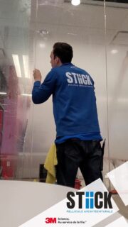 installation de pellicule givrée
#3mfilms #fasara #3mfasara #windowfilm #3mwindowfilm #3mscienceauservicedelavie 
#installation #frostedfilm